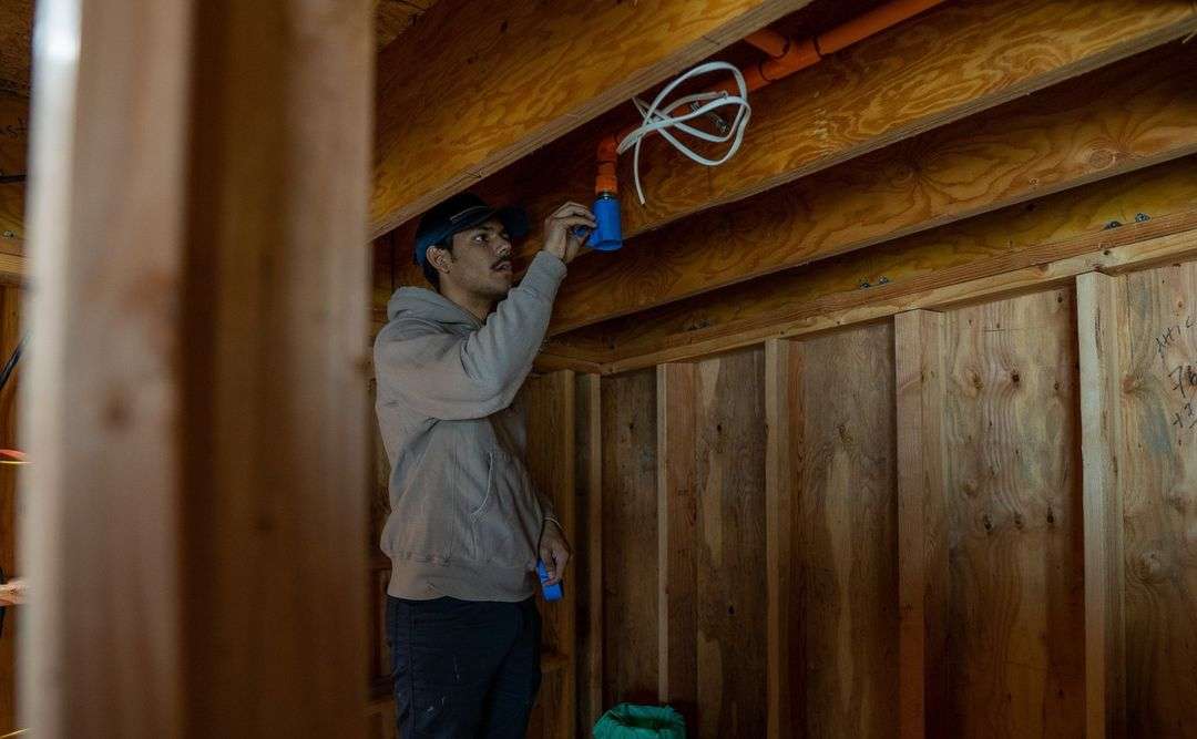 sealing the framing of a home